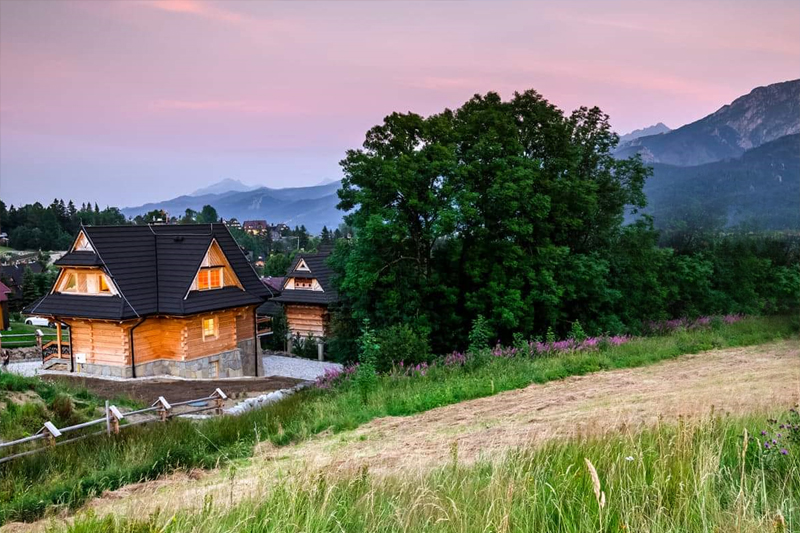widok na tatry i Giewont z Willa Pitoniówka